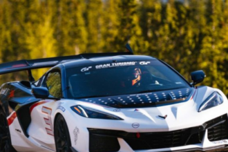 chevrolet corvette zr1x breaks pikes peak hillclimb record by over 23 seconds 6a39550a3a78e