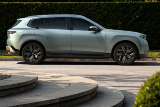 bmws stretched x5 makes the current x7 look short 6a692d4a05198