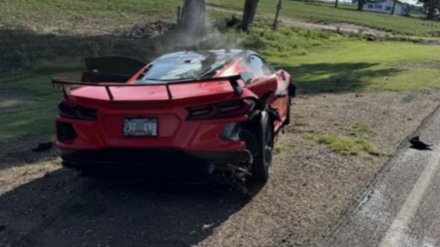corvette driver hit 156 mph crashed then said hed buy another one 6a4675c619cb3