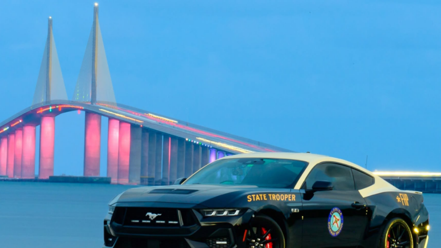 floridas mustang police cruiser just won americas beauty contest 6a5b8dcab58f1