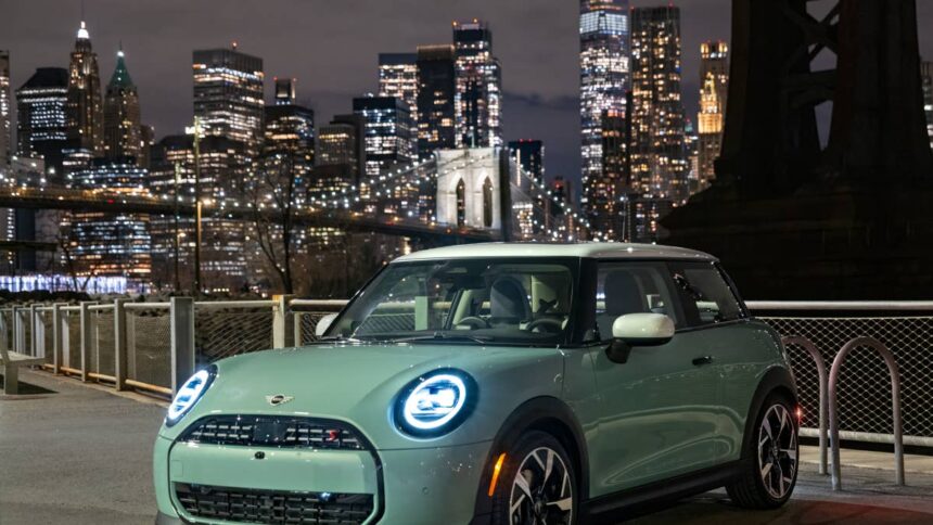 mini brings back the oxford edition for 2027 with a 25500 price 6a595b79414e0