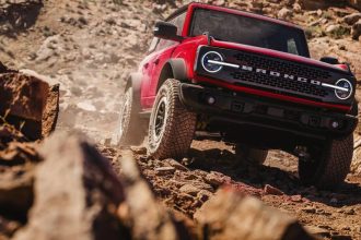 over half a million ford broncos recalled due to engine bay fire concerns 6a6393161fd74