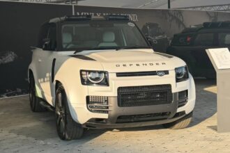 the new land rover defender vertex looks way better in person 6a4f86474d976