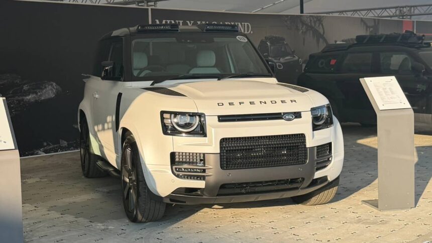 the new land rover defender vertex looks way better in person 6a4f86474d976