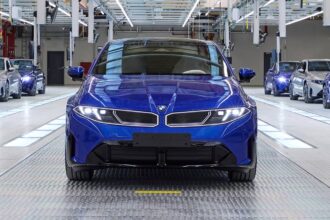 bmw starts building its electric 3 series as munich goes ev only 6a75514638135