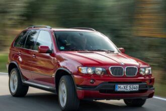 bmw stuffed an m5 v10 and a manual into a first gen x5 6a7af9b683833