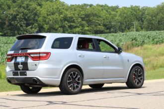 dodge tried to fix flying durango spoilers but the problem came back 6a8852e6c9004