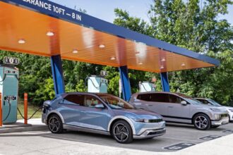 hyundai ev owners just got 20 off fast charging 6a886ee893834