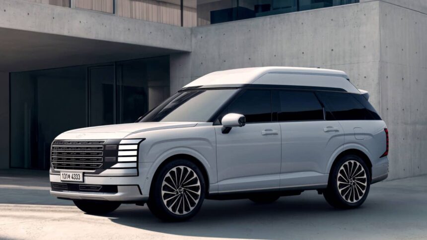 hyundai found a strange new way to make the palisade more luxurious 6a8f0689c0e94