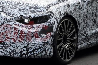 mercedes amg e 63 takes aim at the bmw m5 with up to 900 hp 6a89b27879656