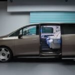 mercedes is about to make the minivan a 100000 luxury statement 6a8ded4ce8d5a