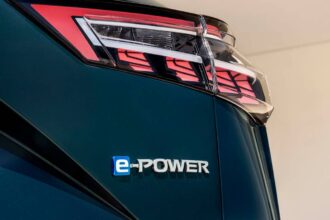 nissans comeback may depend on one hybrid suv 6a71f74e60388