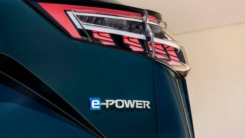 nissans comeback may depend on one hybrid suv 6a71f74e60388