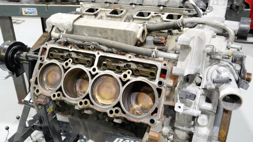 something went very wrong inside this 2 year old rams 6 4l hemi 6a79fc963fa93