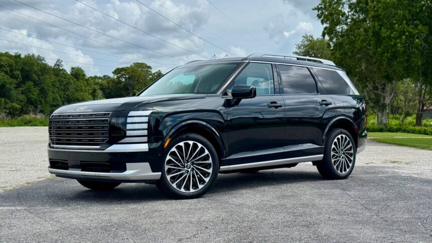 the hyundai palisade copies a range rover on a budget and thats amazing 6a8b58589b7fd