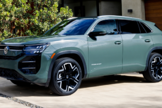the new vw atlas cross sport is shorter lower and more powerful 6a7b07c80fd98