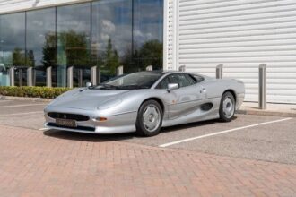 the sultan of bruneis jaguar xj220 is up for sale with just 2646 miles 6a71248a7d37e