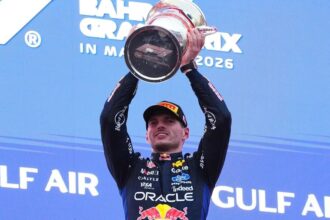f1 malaezia max verstappen obtine prima victorie din 2026 george russell abandoneaza 6ac3703a1cf7e